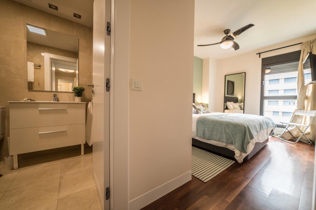 La Serna Premium Center